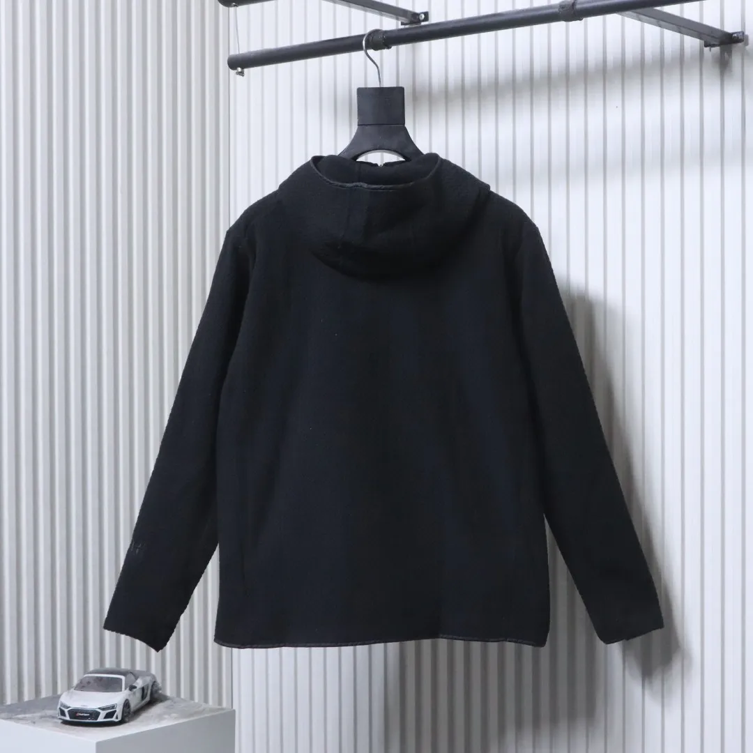 Back View PTG Wave Jacquard Quick-Dry Hooded Jacket