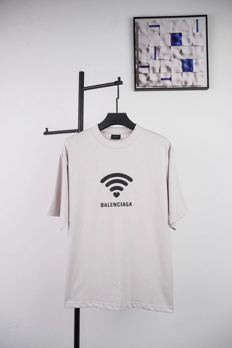 Love Print T-Shirt