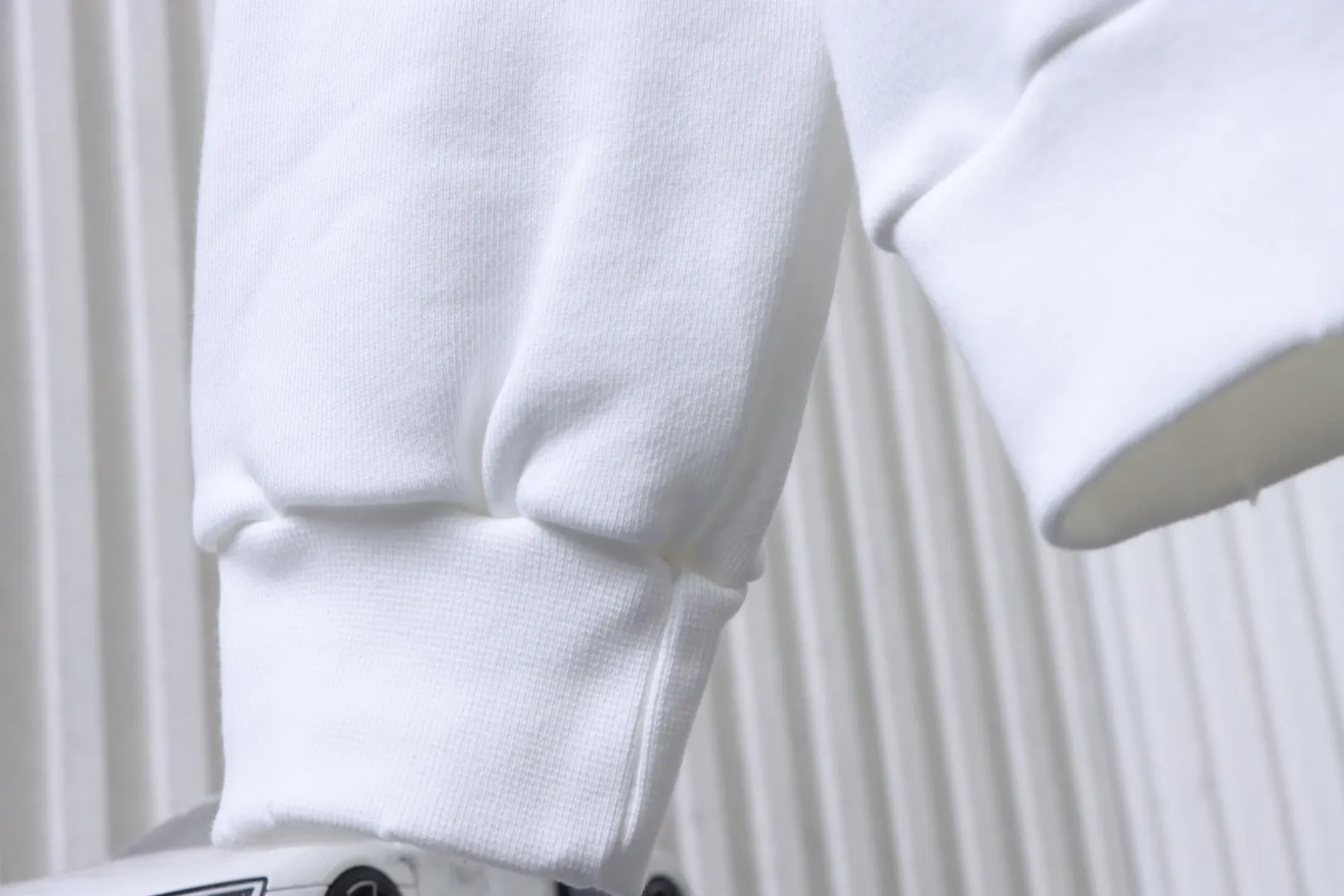 Long Sleeve Detail