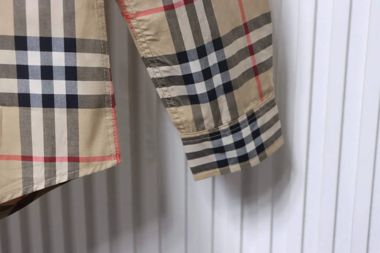 Long Sleeve Detail