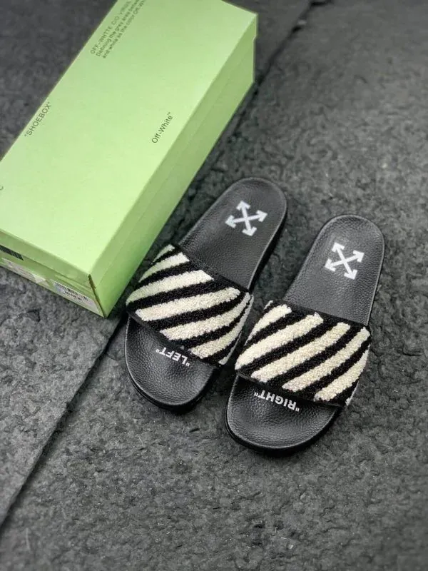 OFF-WHITE FLYKNIT STRIPE SLIDES