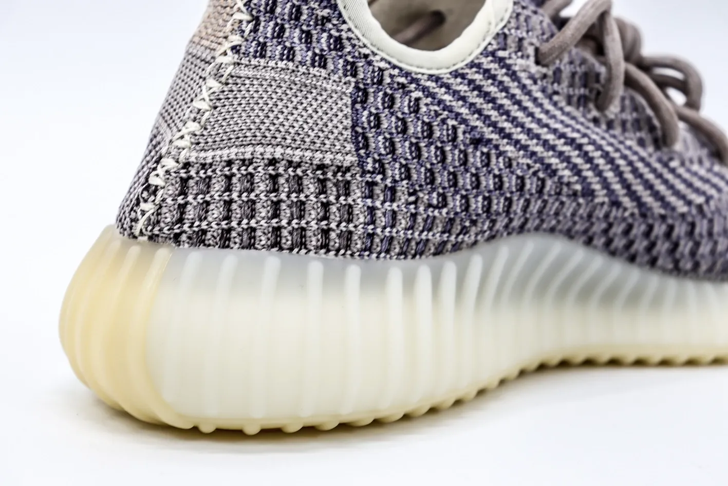 YEEZY 350 V2 ASH PEARL REPLICA