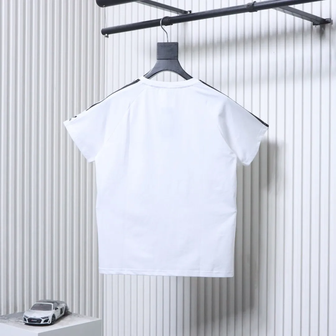 Back AD Originals Trefoil LOCK UP T-Shirt