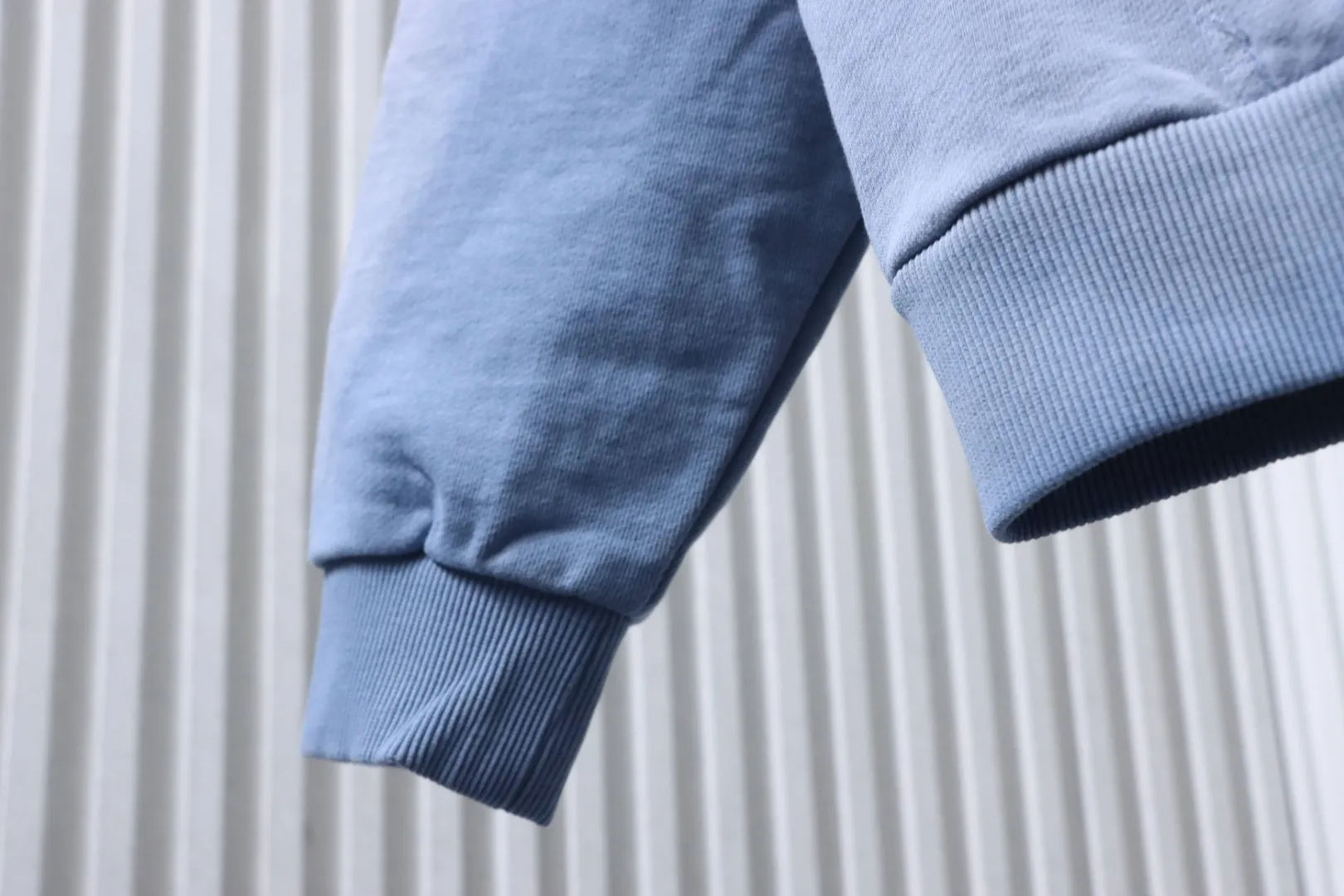 Long Sleeve Detail