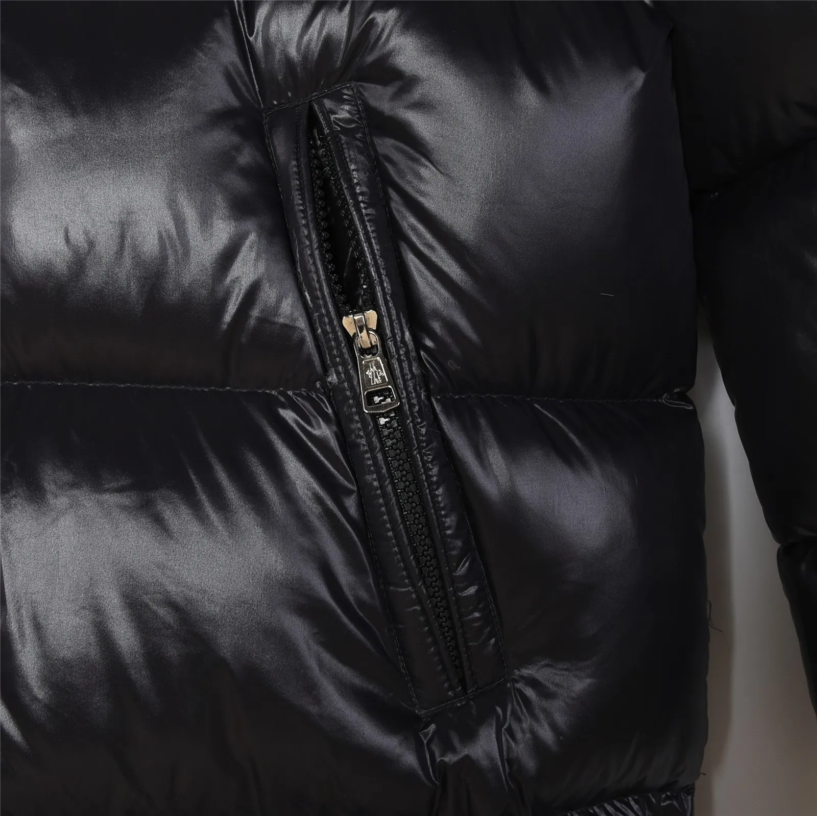 Zipper Details