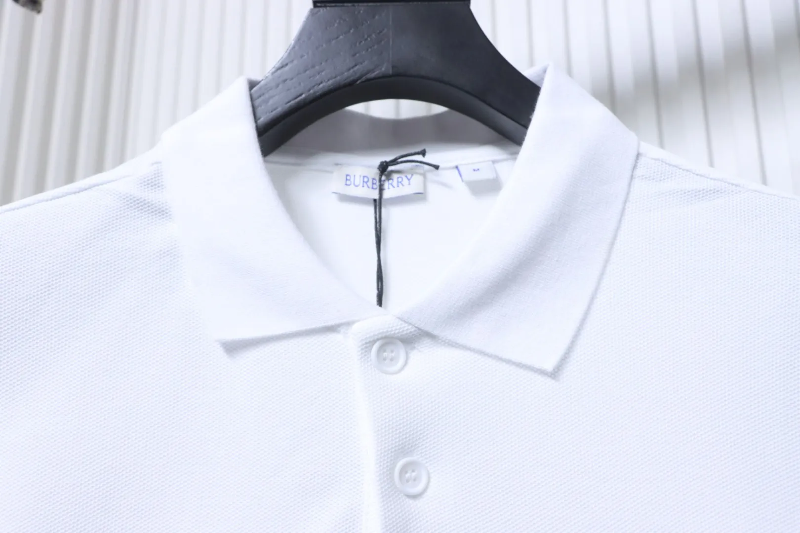 Collar Detail