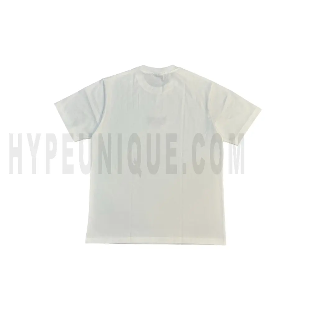 The back of the white clothes
