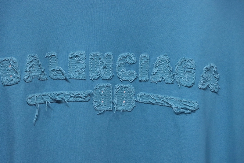 Patch Letter Reverse Stitch Hole T-Shirt