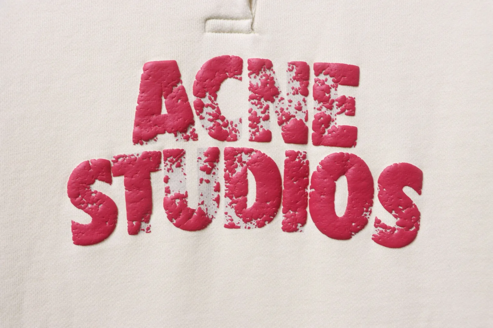 Logo Detail