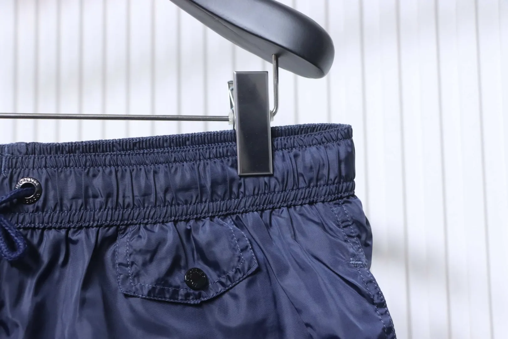Half View Waistline