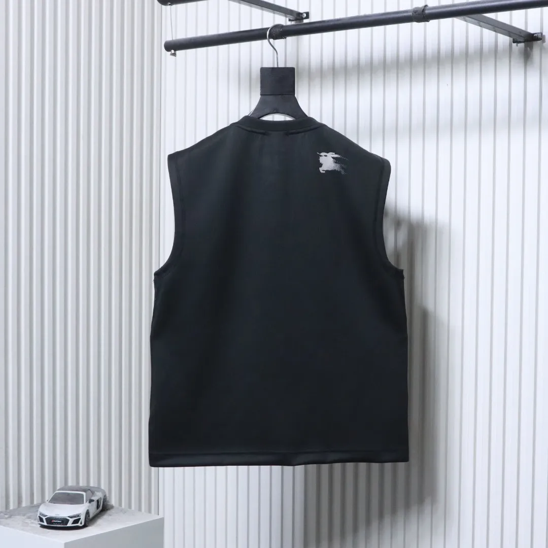 Back Gradient Horse Logo Sleeveless Vest