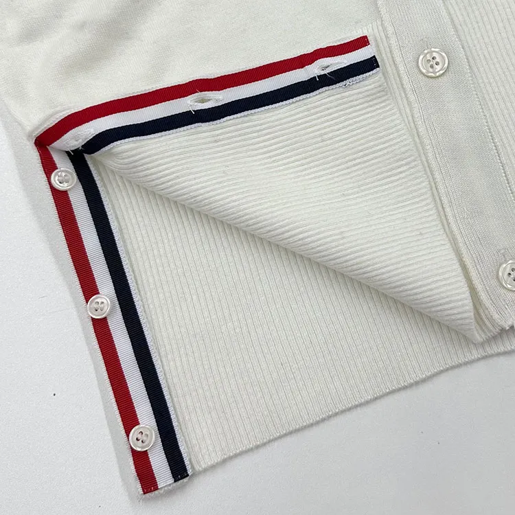 Bottom Hem Details