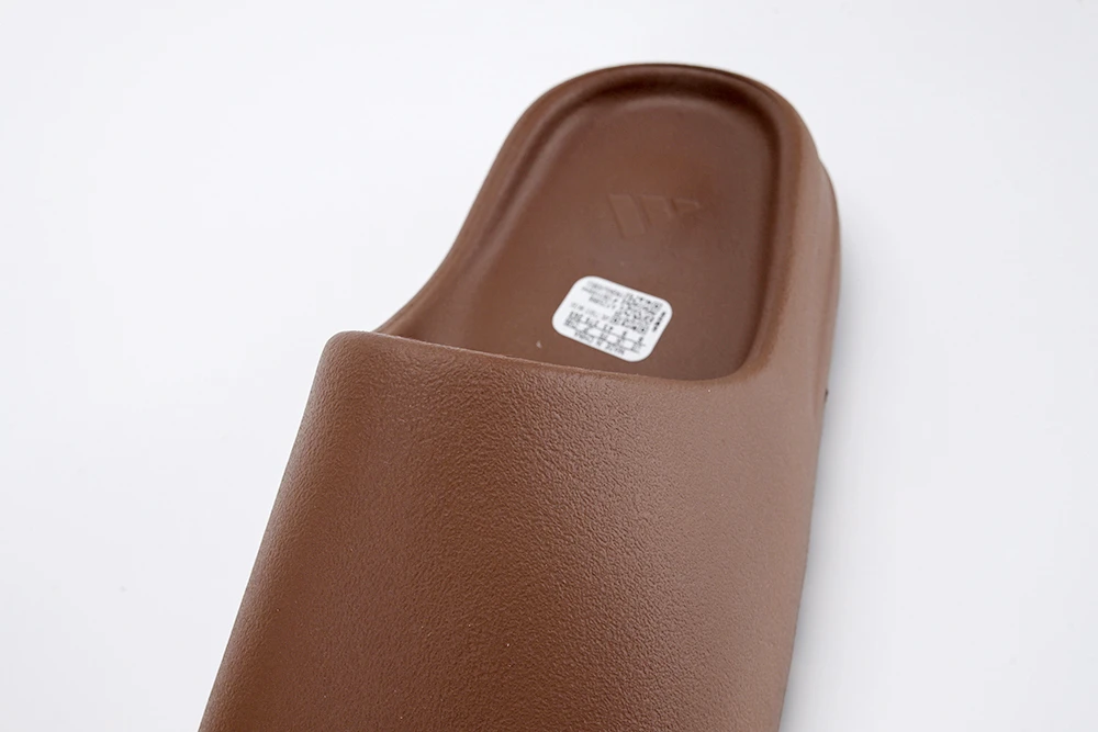 Yeezy Slide “Flax” GX6141 MATTE