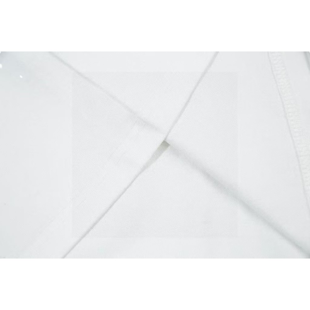Razor-precise stitching, defiantly crease-free
