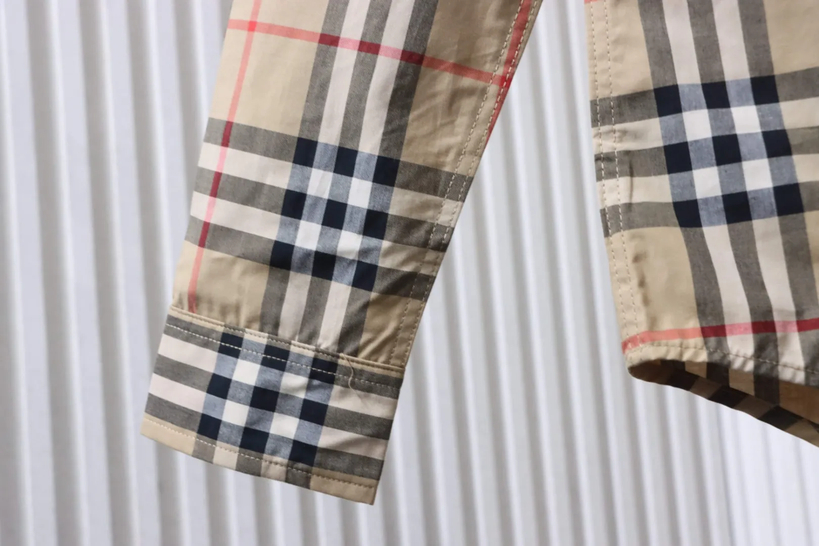 Long Sleeve Detail