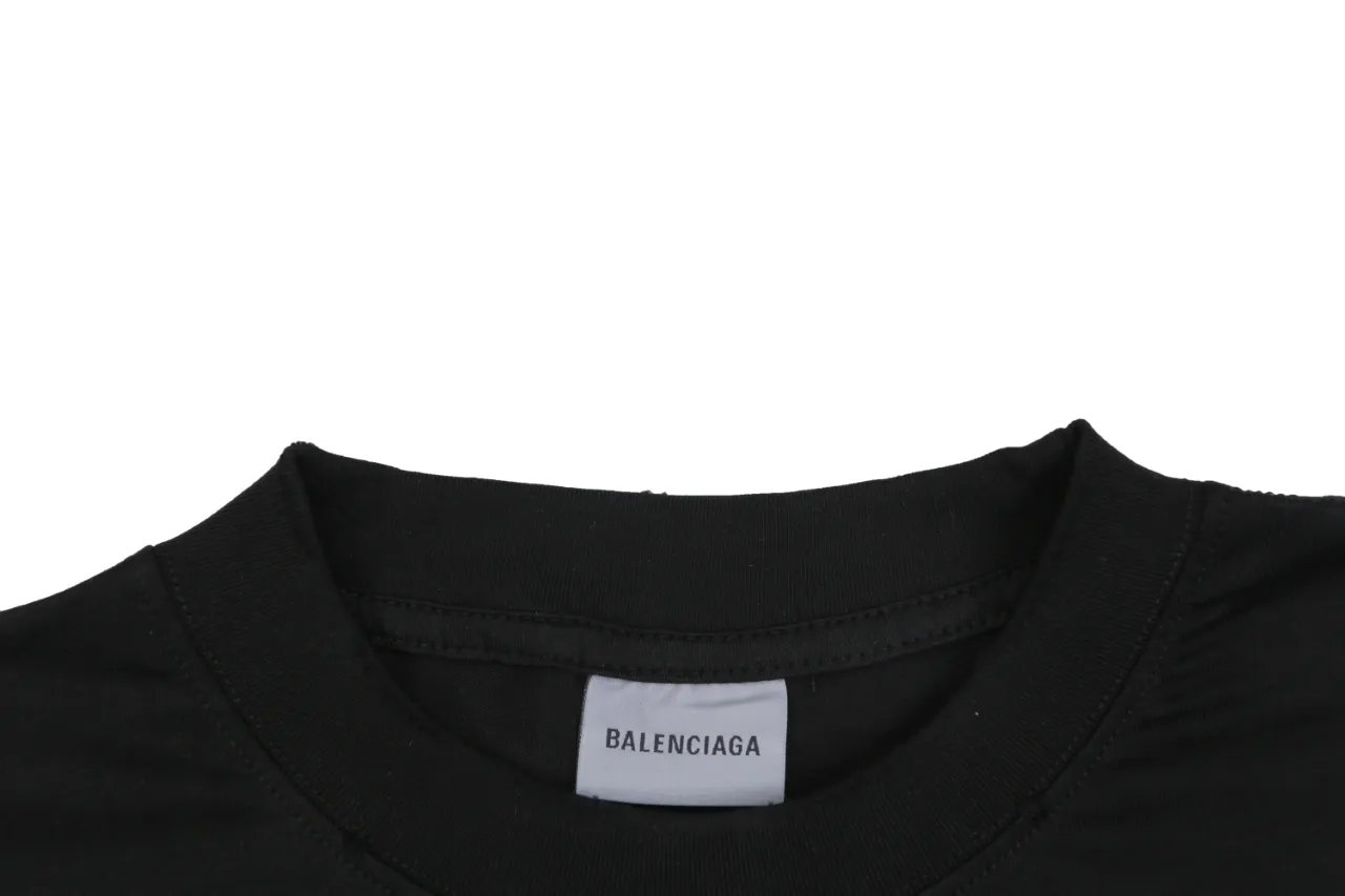 Neckline