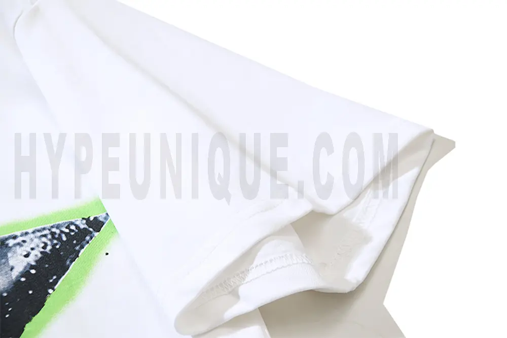 Precision cutting and sewing techniques in sleeve.