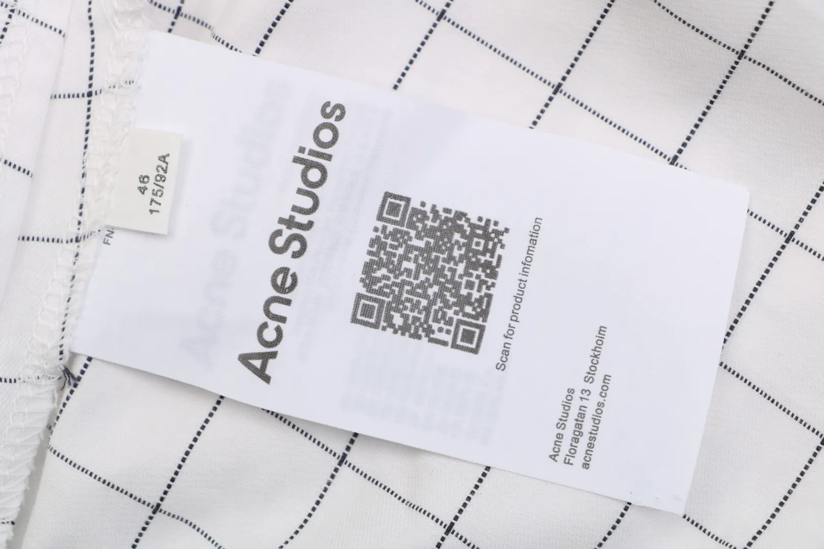 Label with QR Code