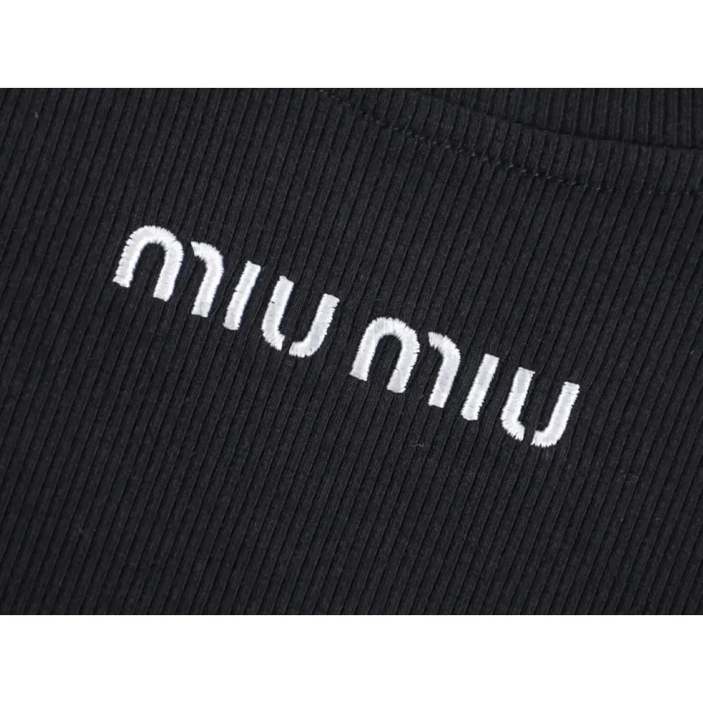 Embroidered graphic on the front of the clothes