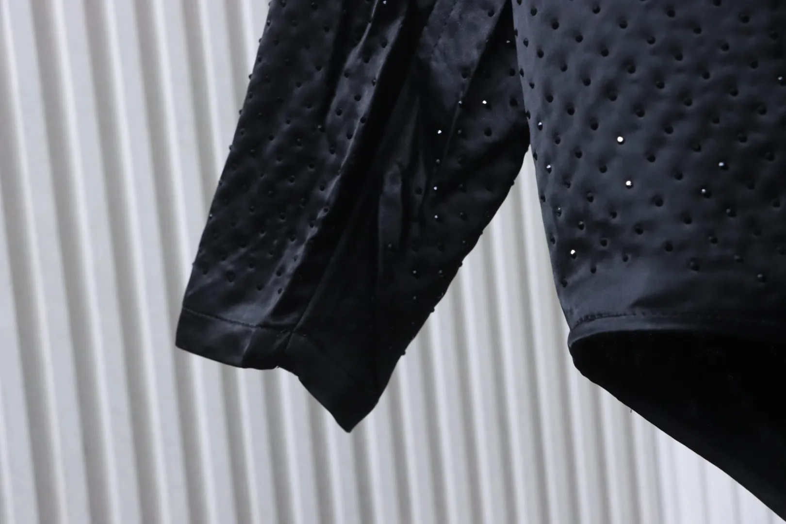 Long Sleeve Detail