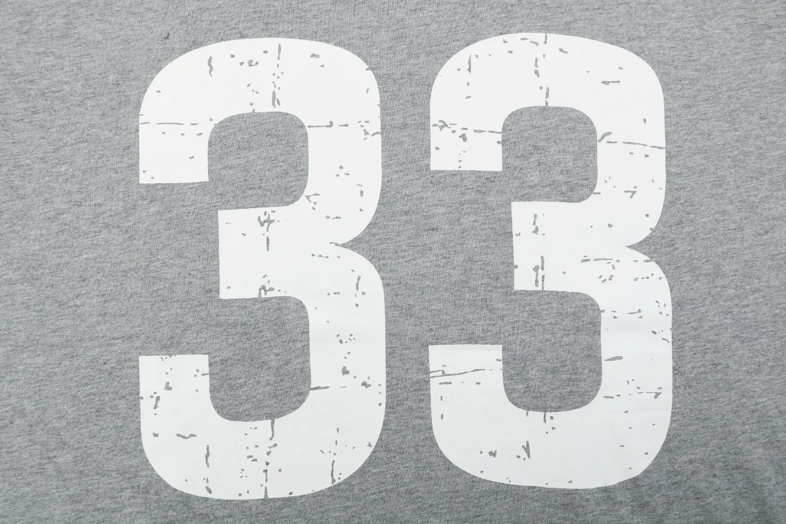 33 Logo