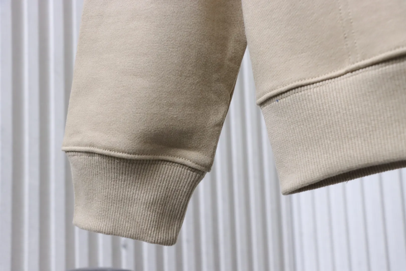 Long Sleeve Details