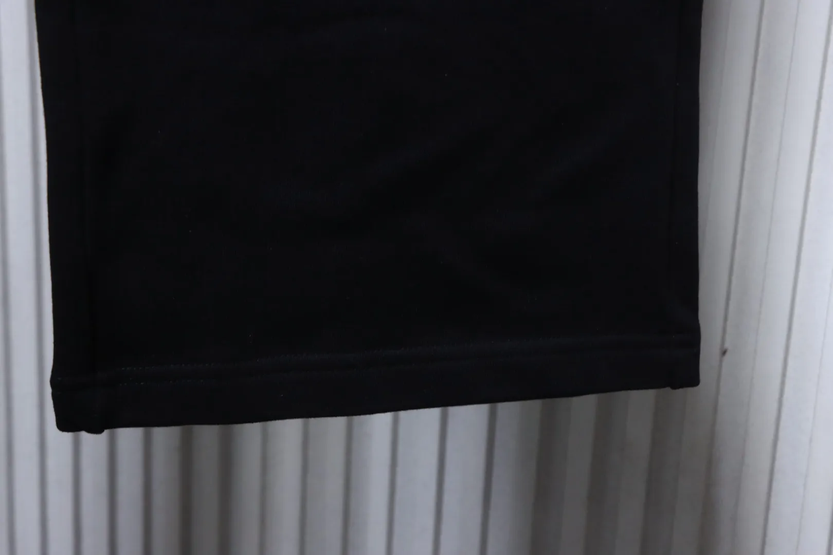 Bottom Hem Detail