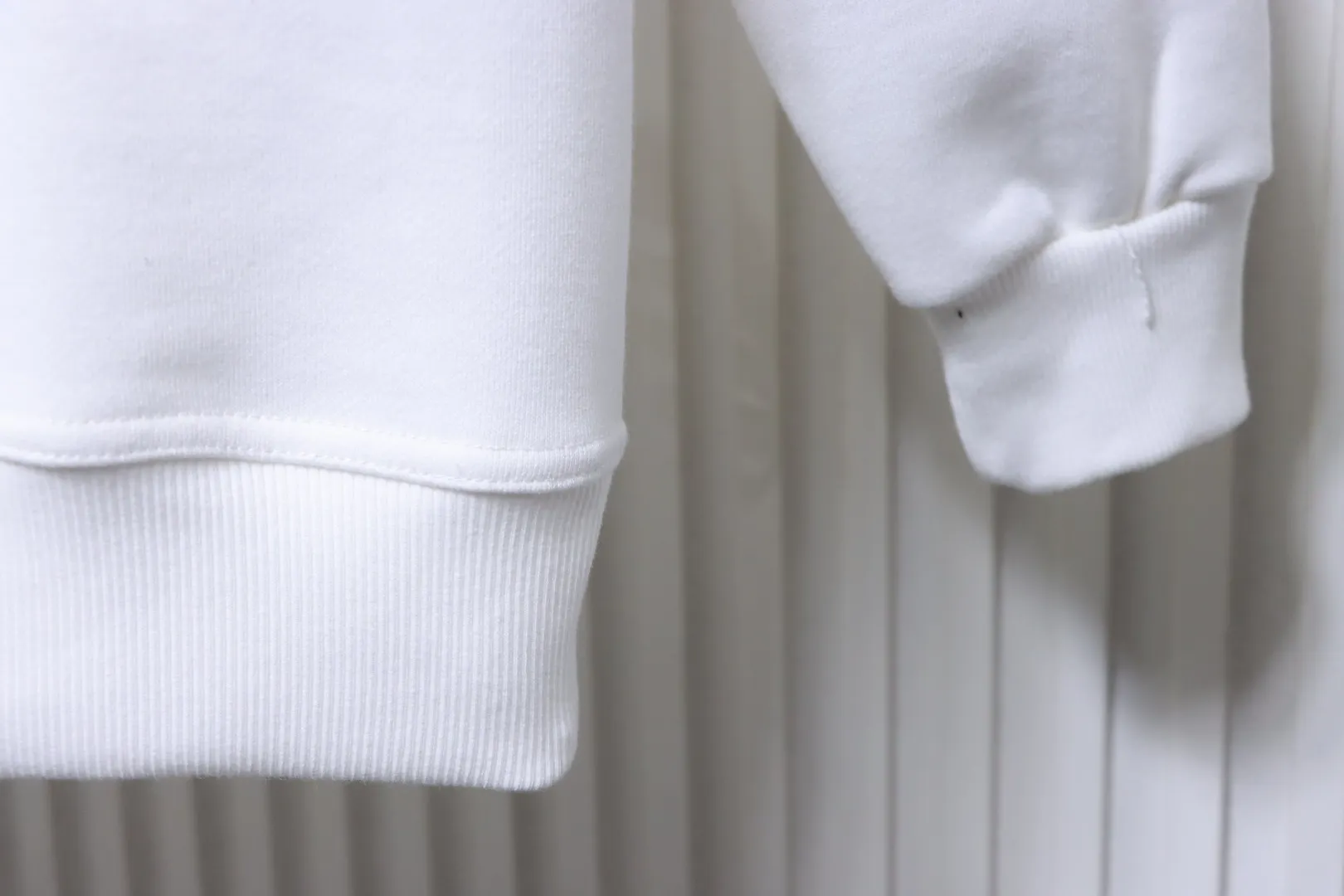 Long Sleeve Detail