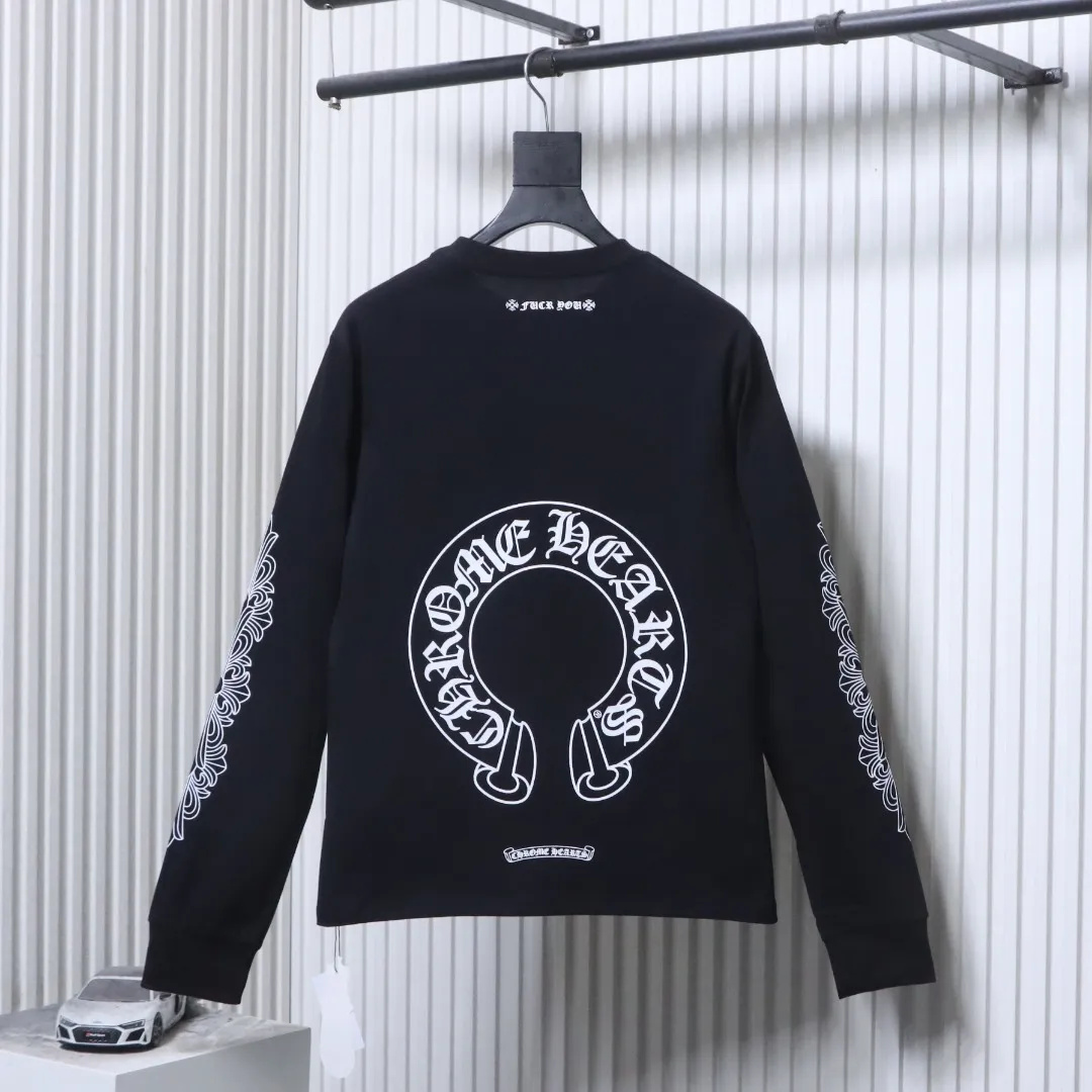 CH Hollow Horseshoe Graphic Long-Sleeve Shirt