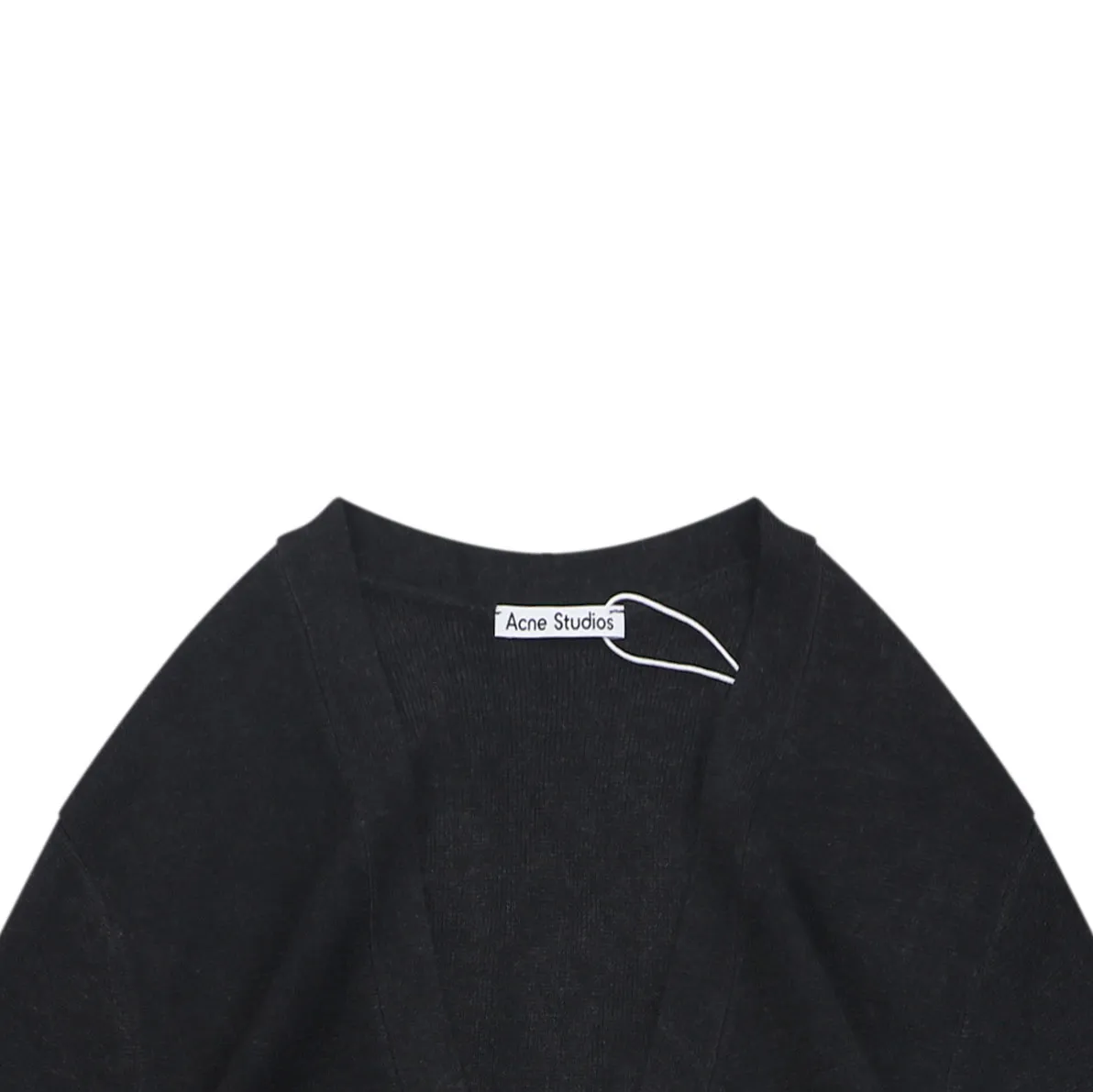 Neckline