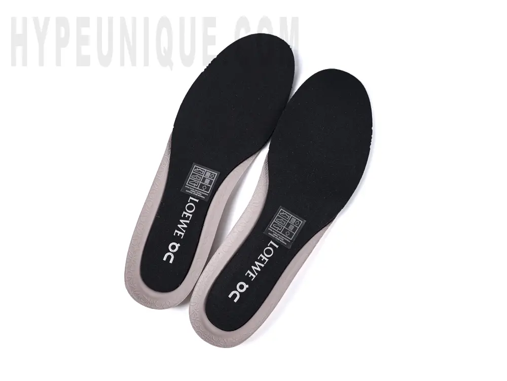 On Cloudtilt Loewe 2 WMNS Sand / White with black and grey insole.