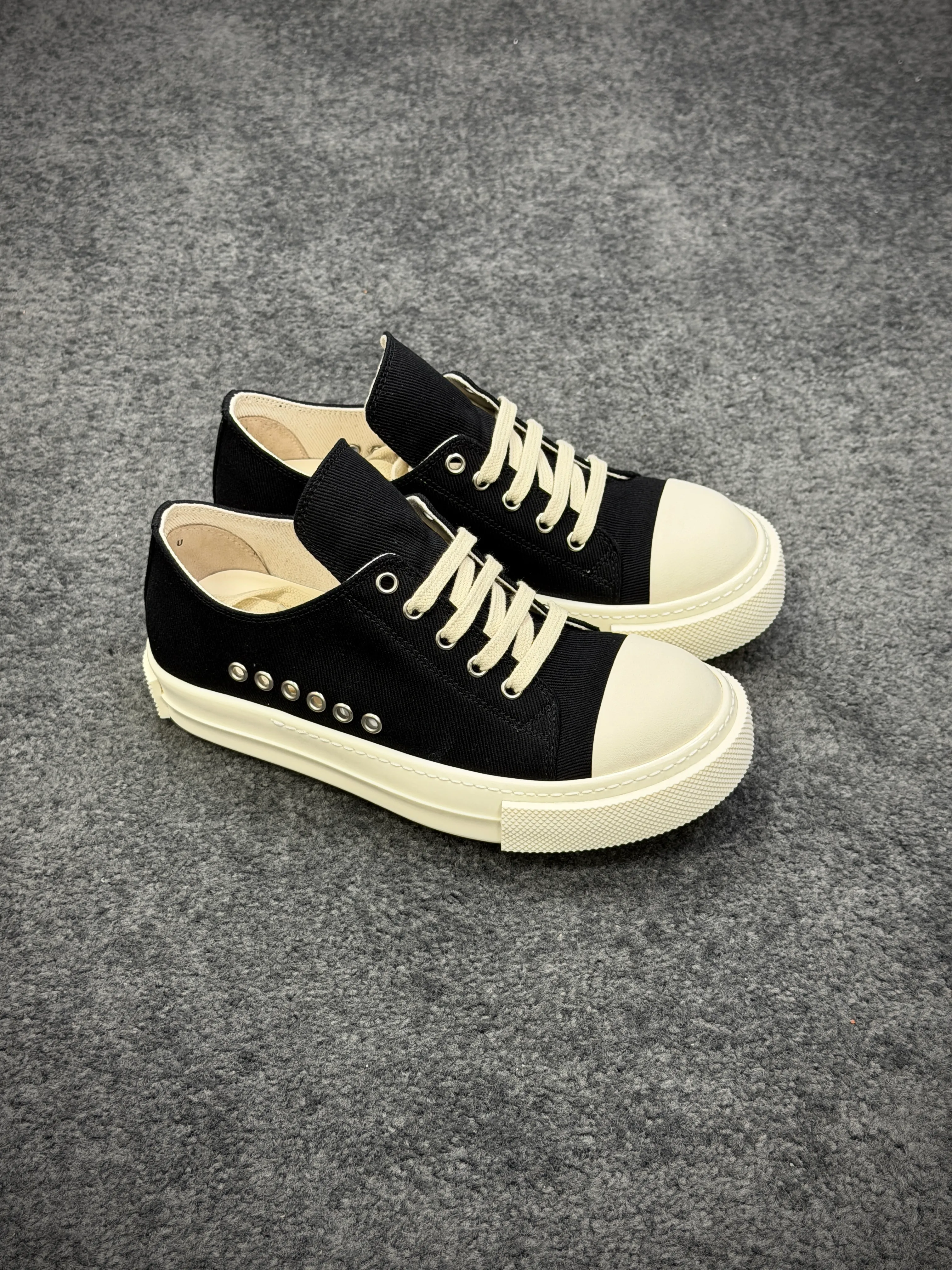 R 0wens DRKSHDW “Black/Milk” Low Sneakers