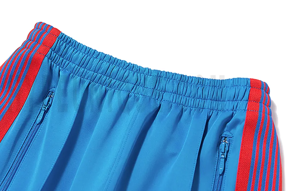 Back detail view of the blue pants