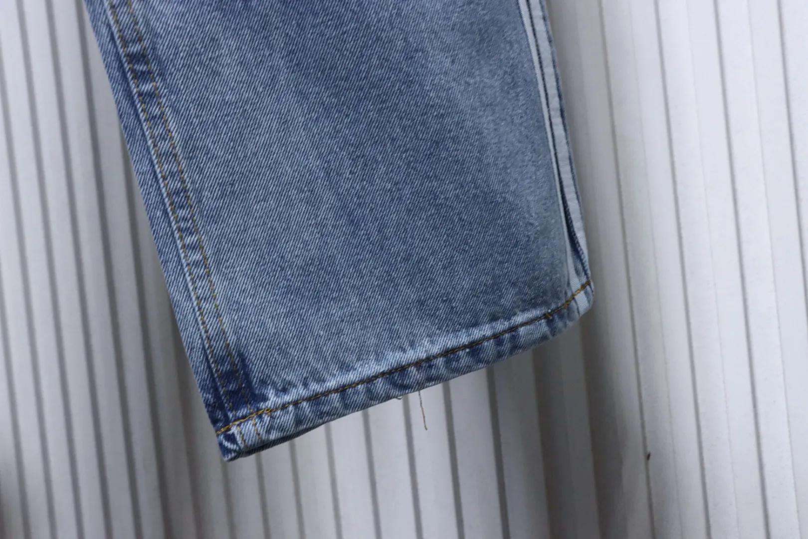 Bottom Hem Detail