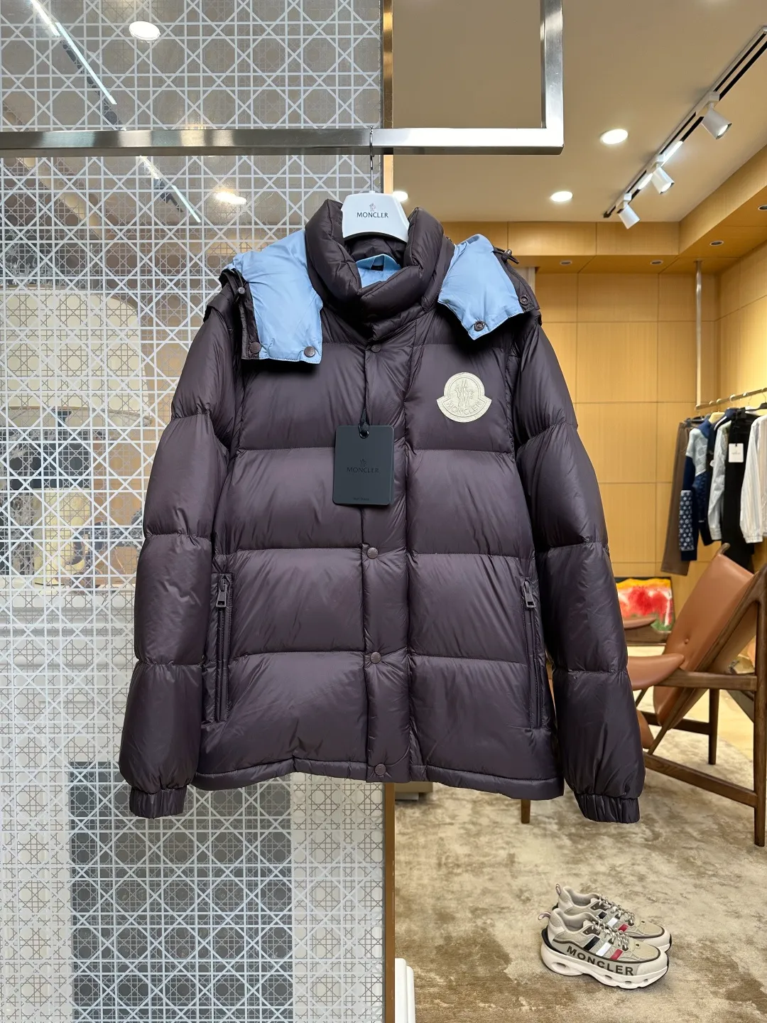 Mcler Detachable Sleeve Hooded Down Jacket