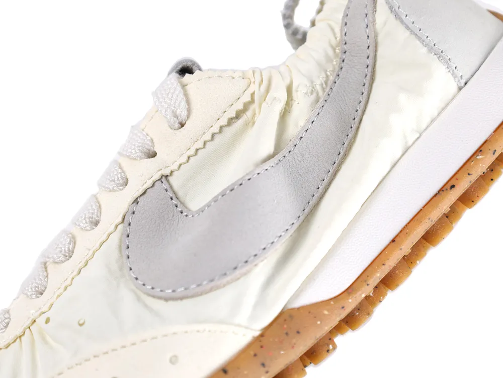 Moon Shoe SP x Jacquemus Soft Pearl Side View