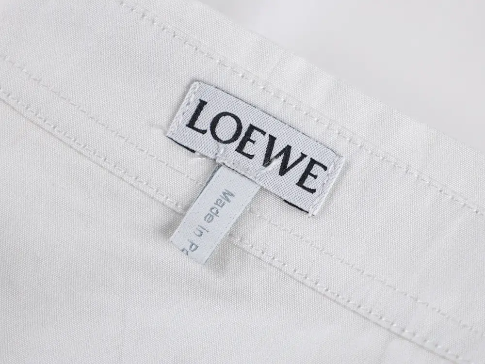 the brand tag