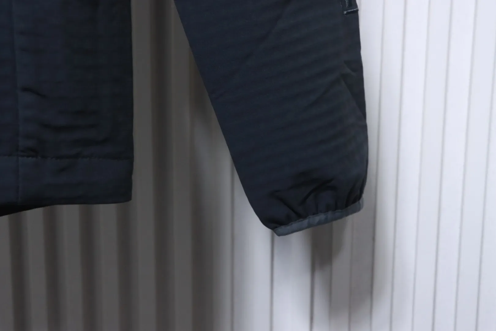 Long Sleeve Detail