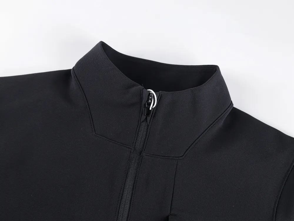 Neckline