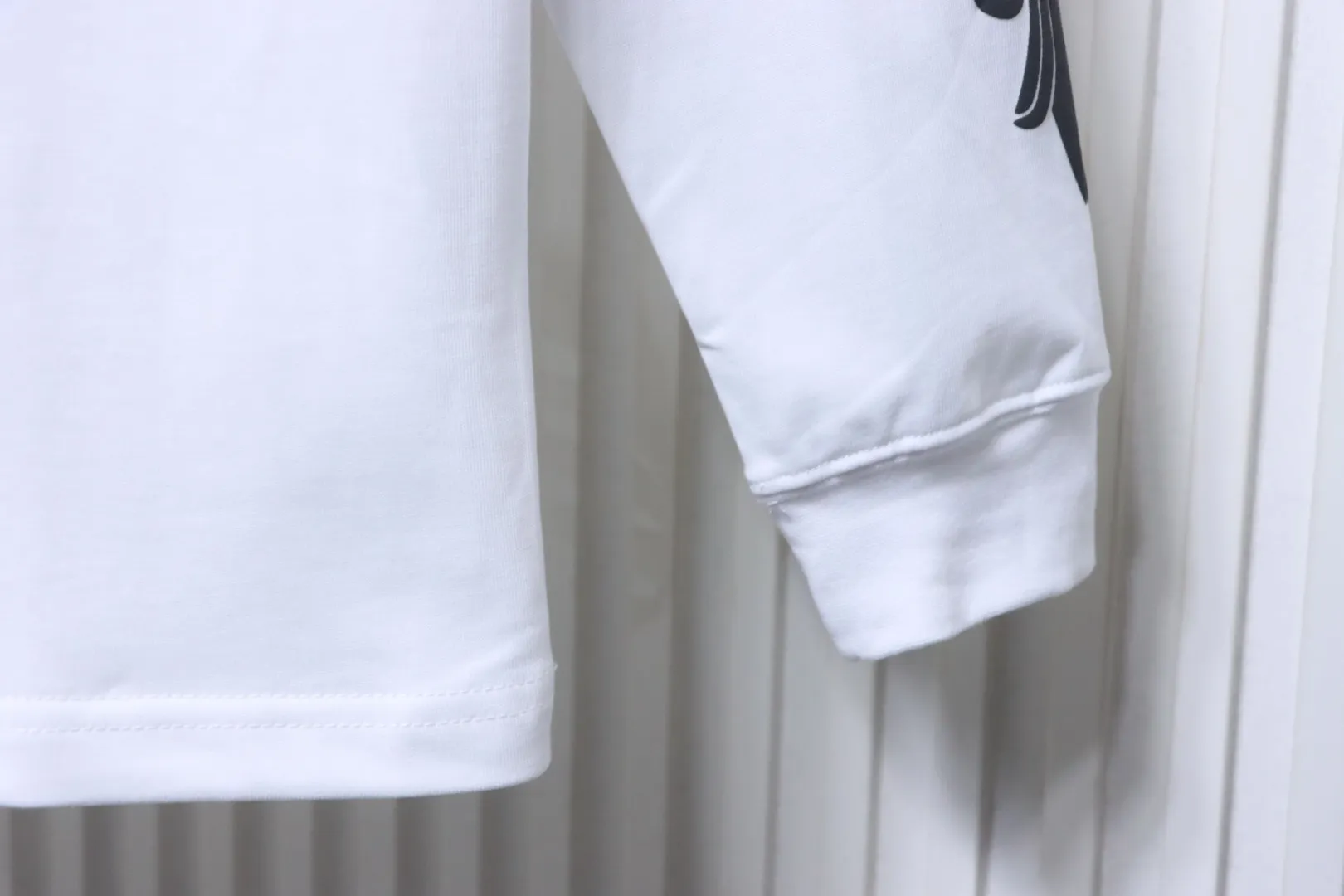 Long Sleeve Detail