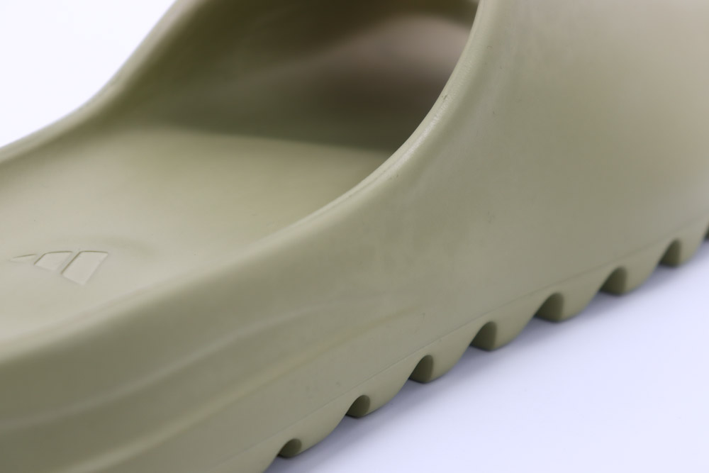 YEEZY SLIDE RESIN REPLICA