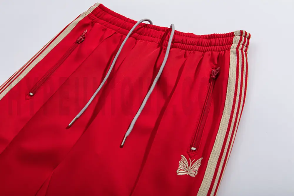 Elastic waistband for easy adjustment.