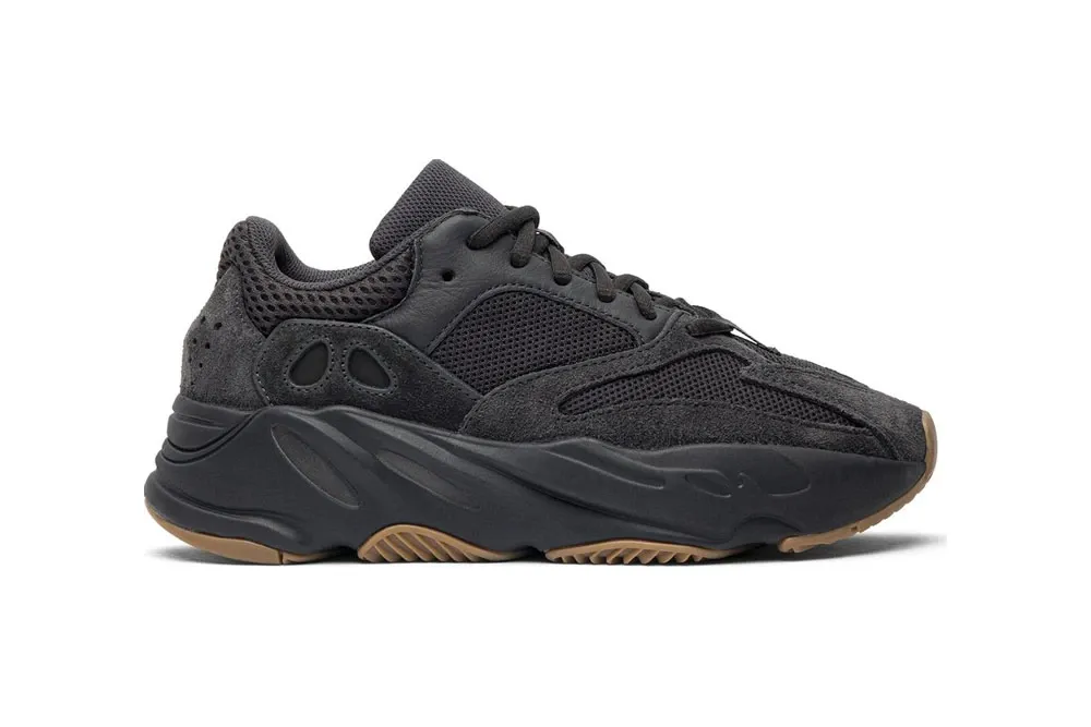 Yeezy Boost 700 Utility Black (2019/2023) Replica
