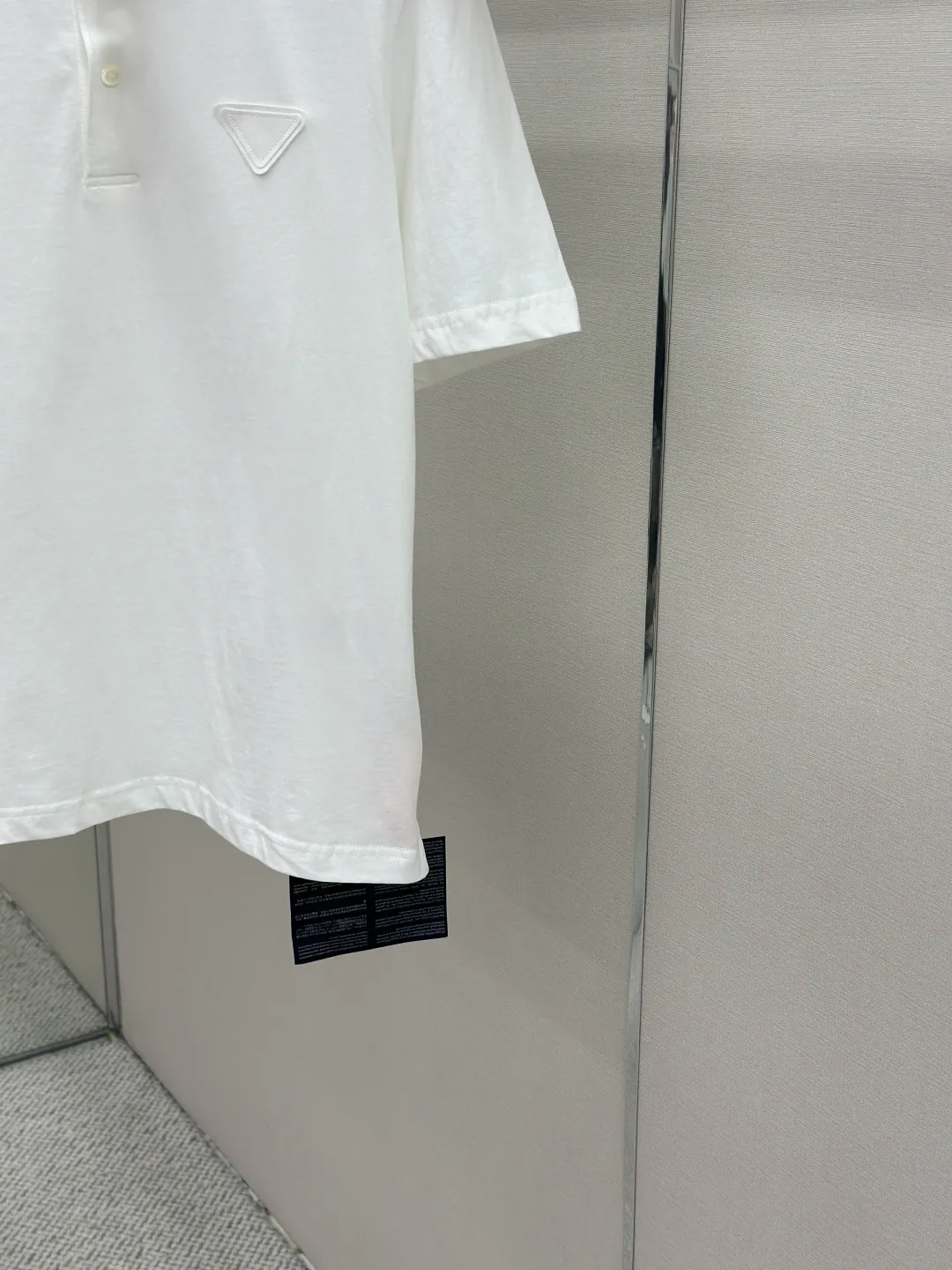 Bottom Hem Detail