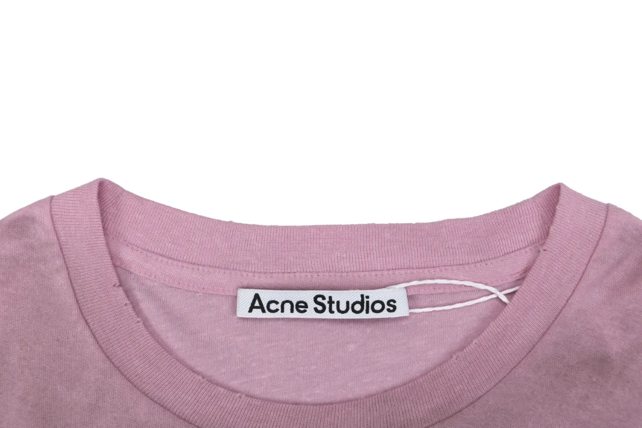 Neckline