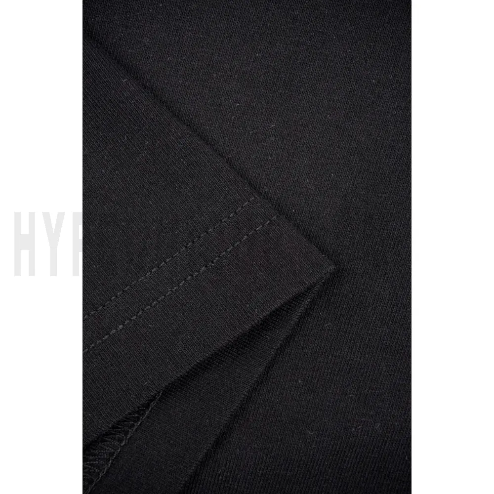 Precision-cut with wrinkle-resistant soft fabric.