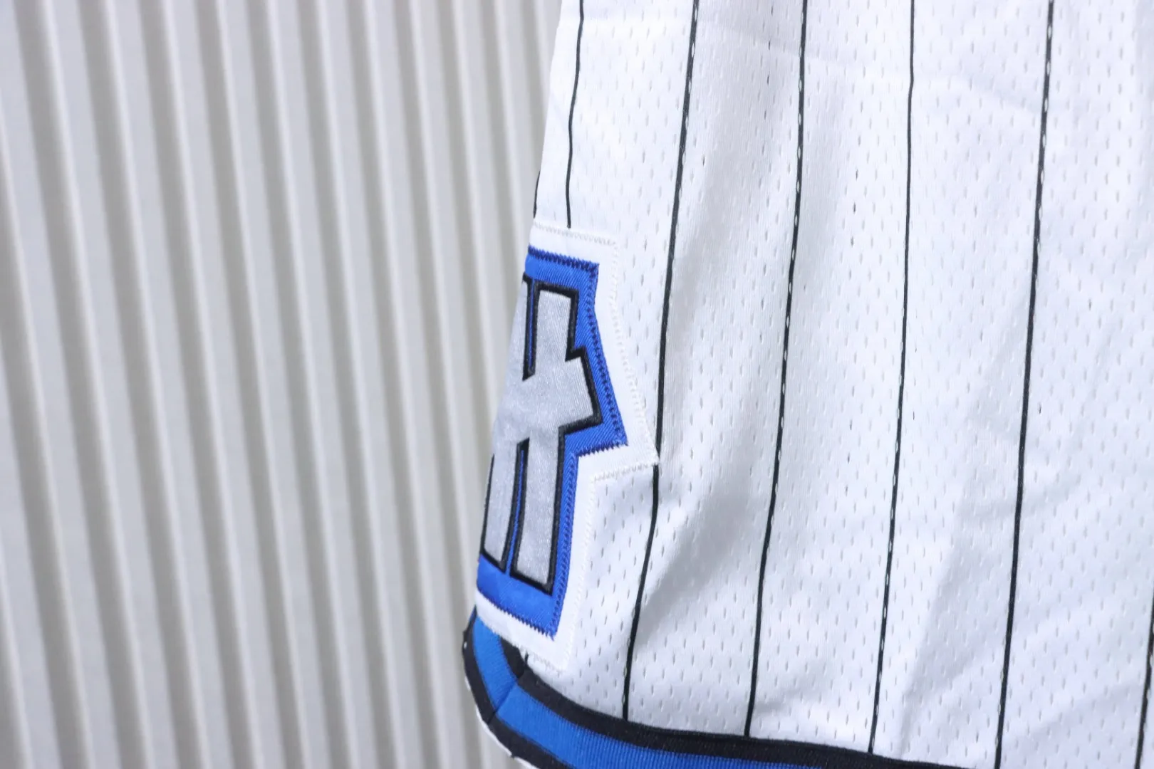 Logo Detail