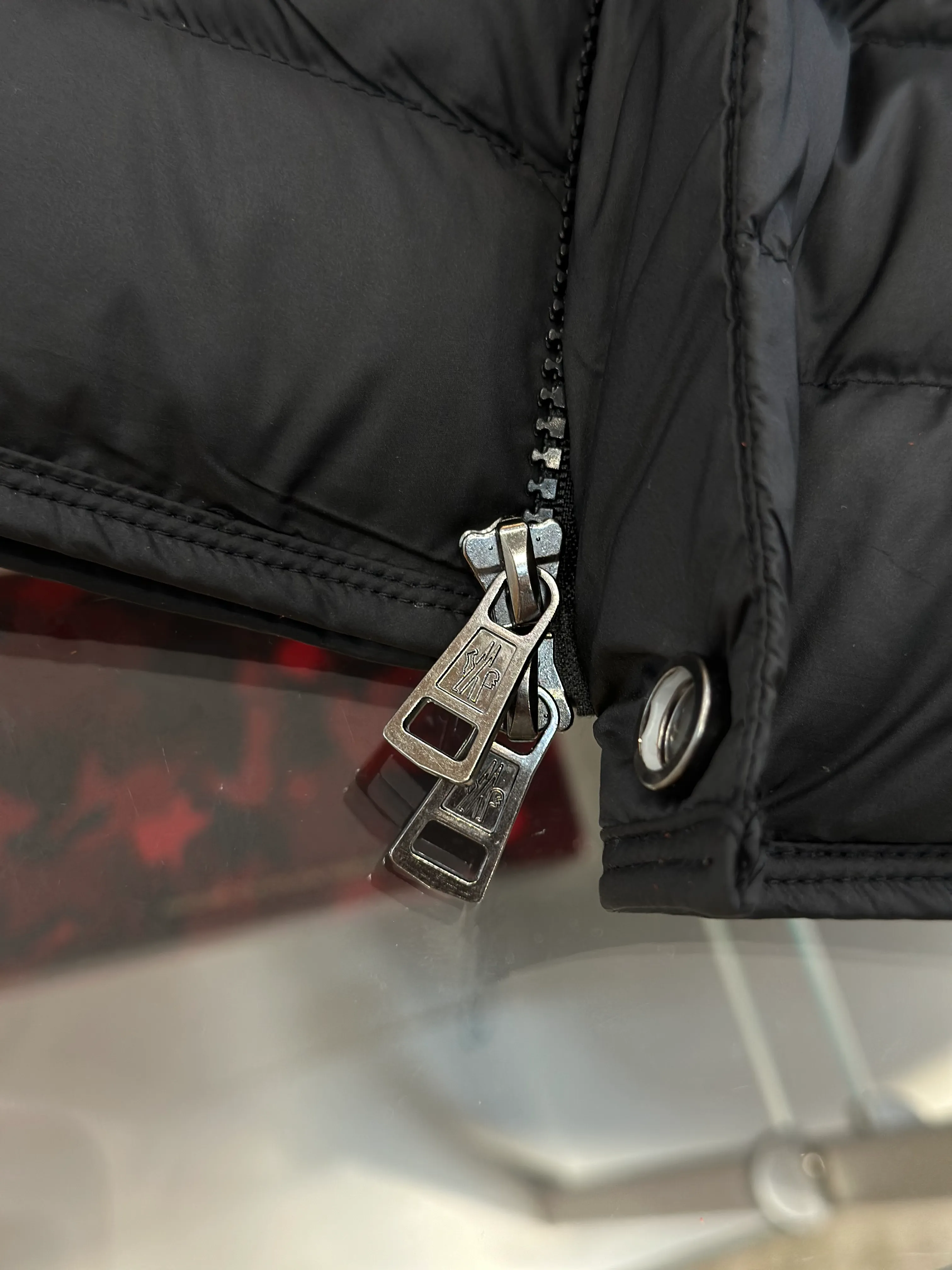 Zipper Details