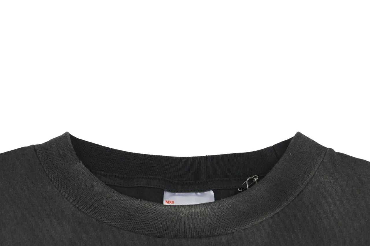 Neckline