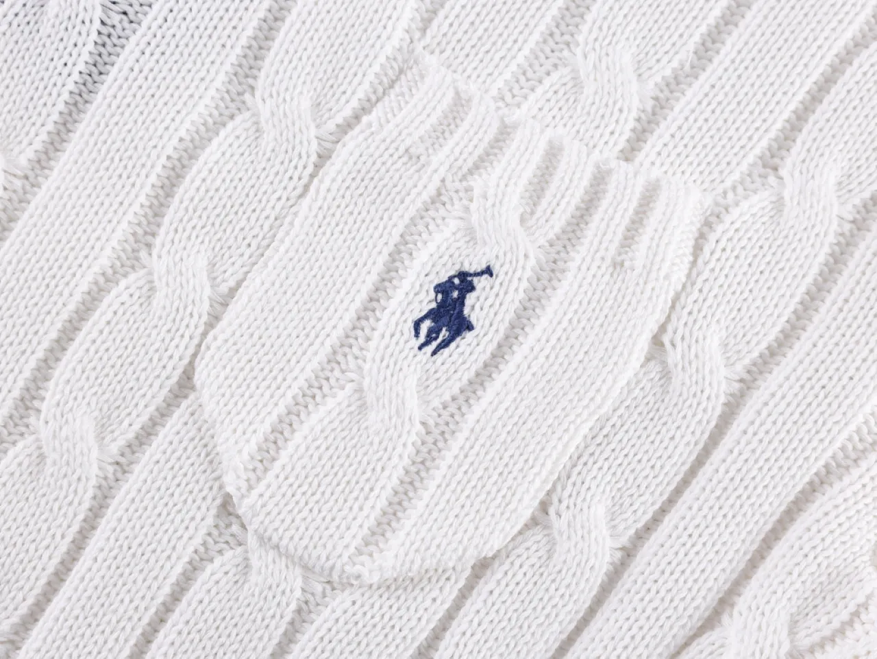 Pocket with logo